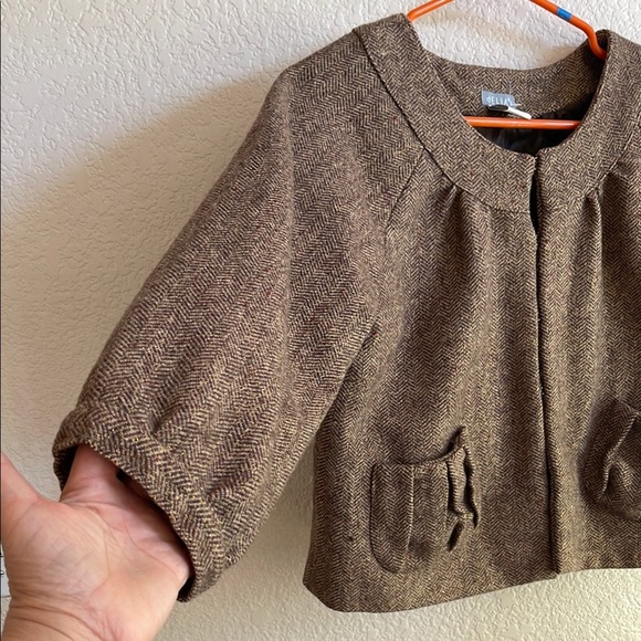 dELiA*s Brown Blazer with Textured Fabric - Picture 3 of 8